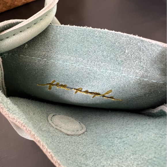 Free People Let’s Dance Phone Crossbody Bag, Lake Blue NWT - Picture 3 of 5